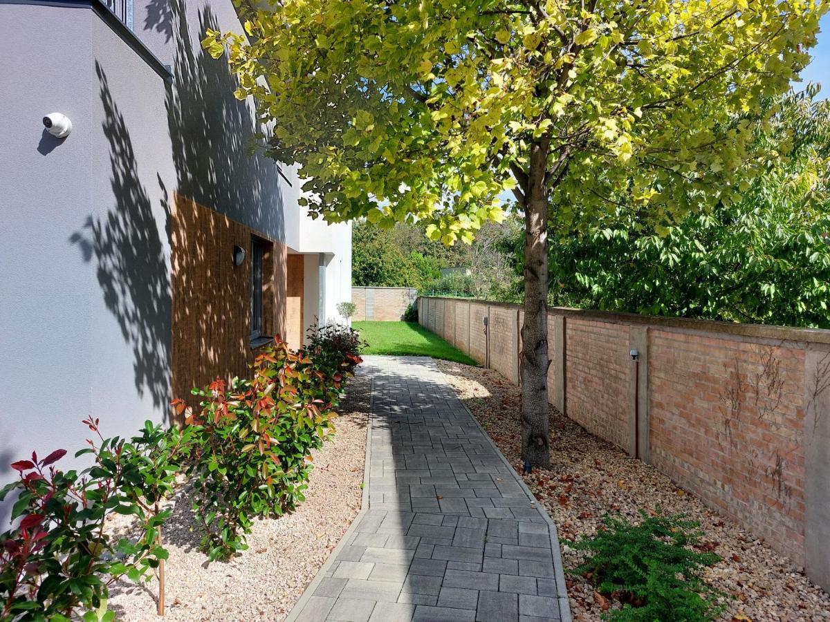 Linden Apartman 104 - Adults Only โมชนมายารูวาร์ ภายนอก รูปภาพ
